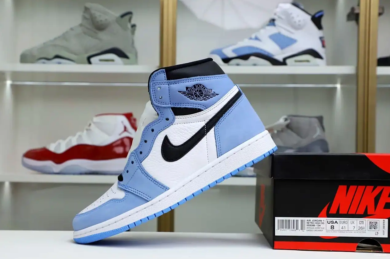 1 HIGH RETRO 'UNIVERSITY AIR JORDAN OG 0413